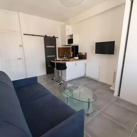 3 Centre-ville En Etage Refait A Neuf Appartement Nice