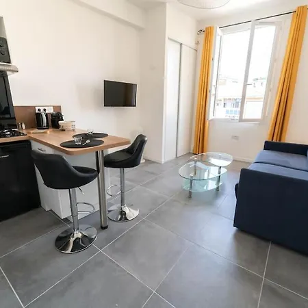 Centre-ville En Etage Refait A Neuf Appartement *